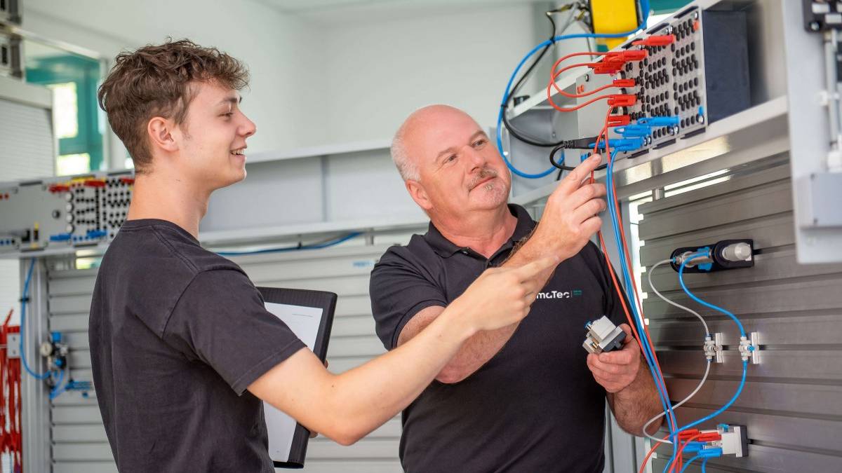 Vorschaubild für die Unterseite: Ausbildung