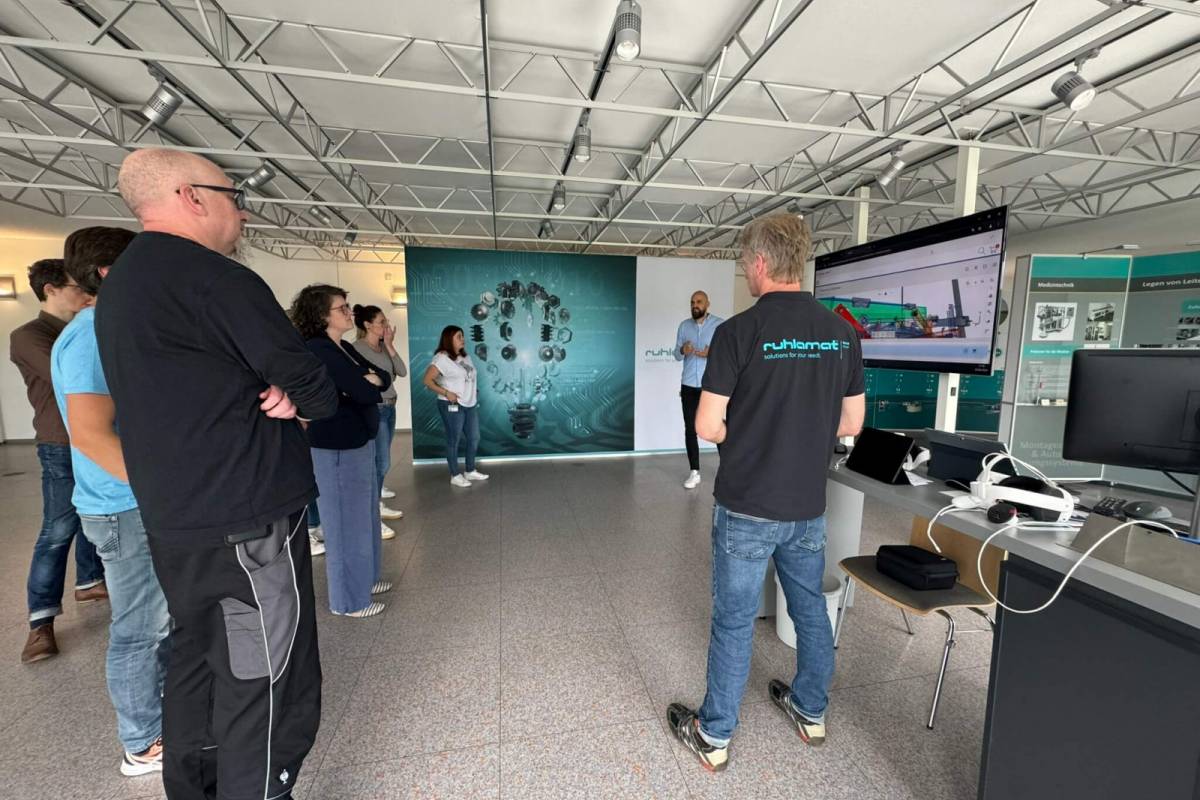 Successful internal product launch: employees immerse themselves in the world of ruhlaSmart Cover
