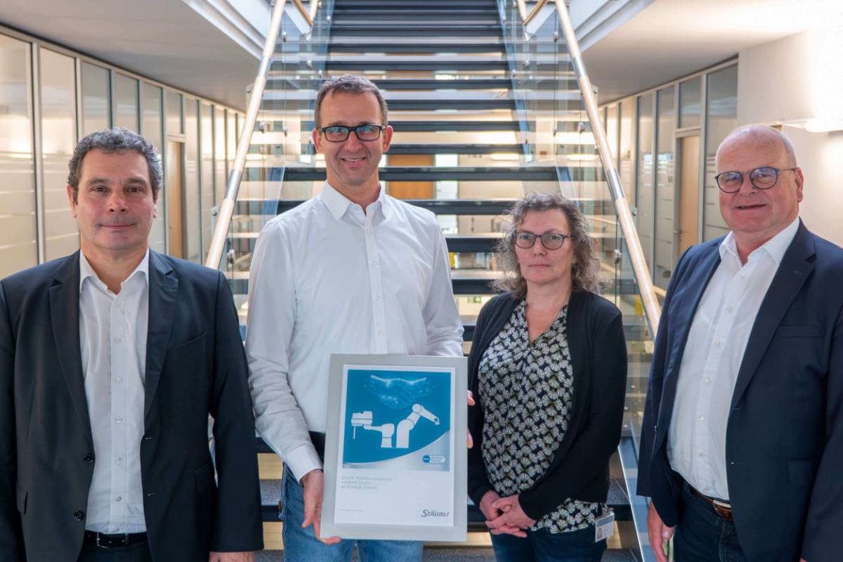 ruhlamat receives the Stäubli Strategic Partner Award for outstanding partnership Cover